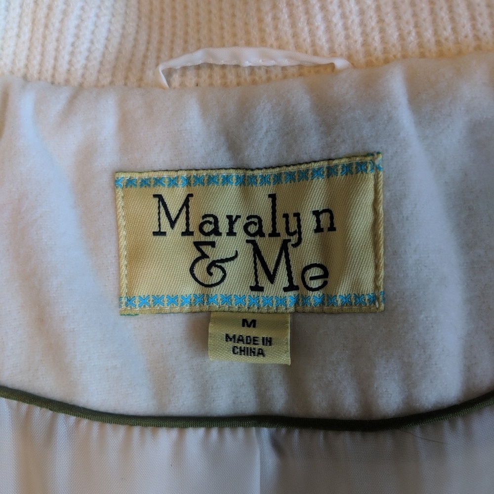 Cream colored jacket - Picture 2 of 5